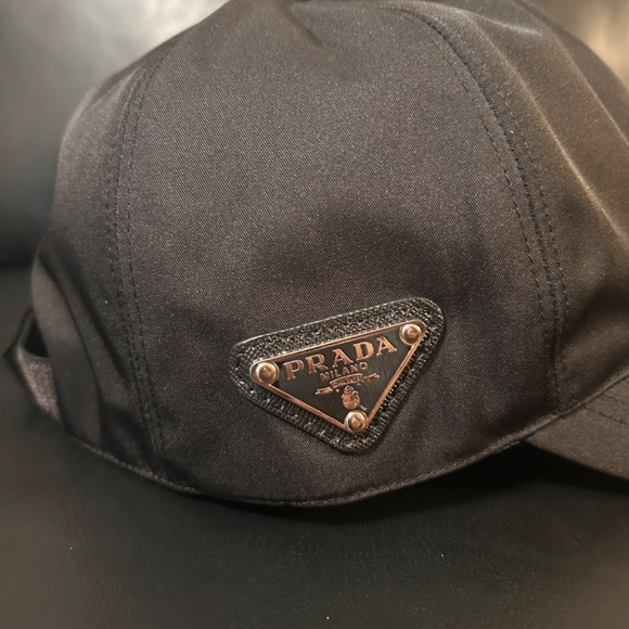 NEW PRADA MILANO BLACK RE-NYLON BASEBALL CAP HAT UNISEX LOGO ADJUSTABLE - Picture 2 of 6